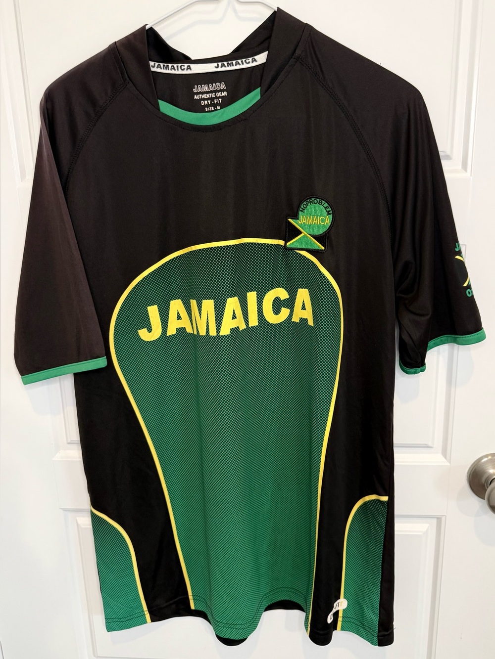 Jamaica Authentic Gear Soccer Jersey #10 Black Green Yellow Mens  Size Medium
